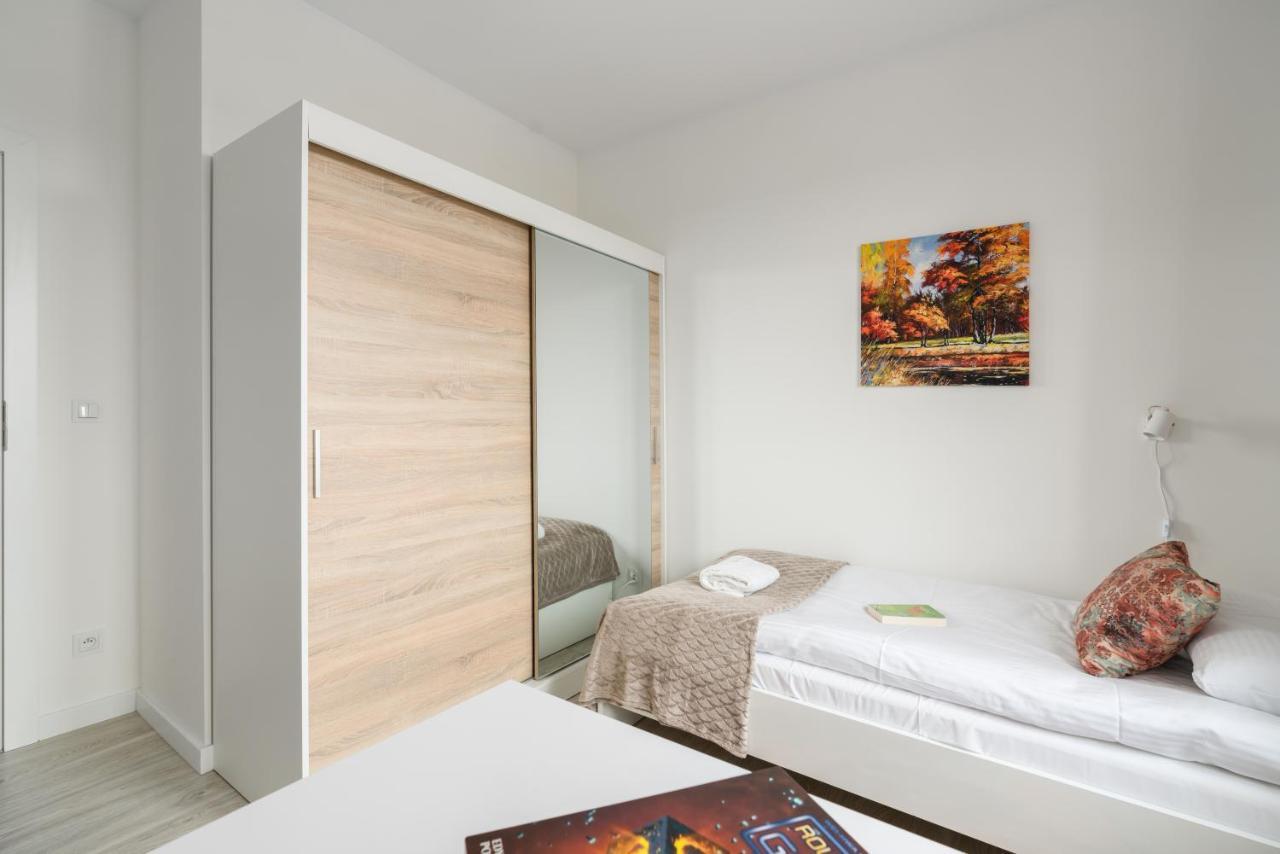 Apartament Premium Airport By Renters *