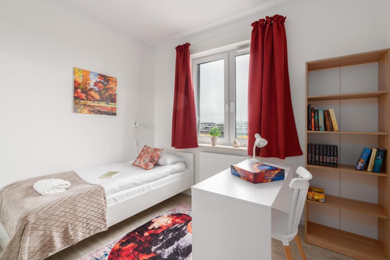 Premium Airport By Renters